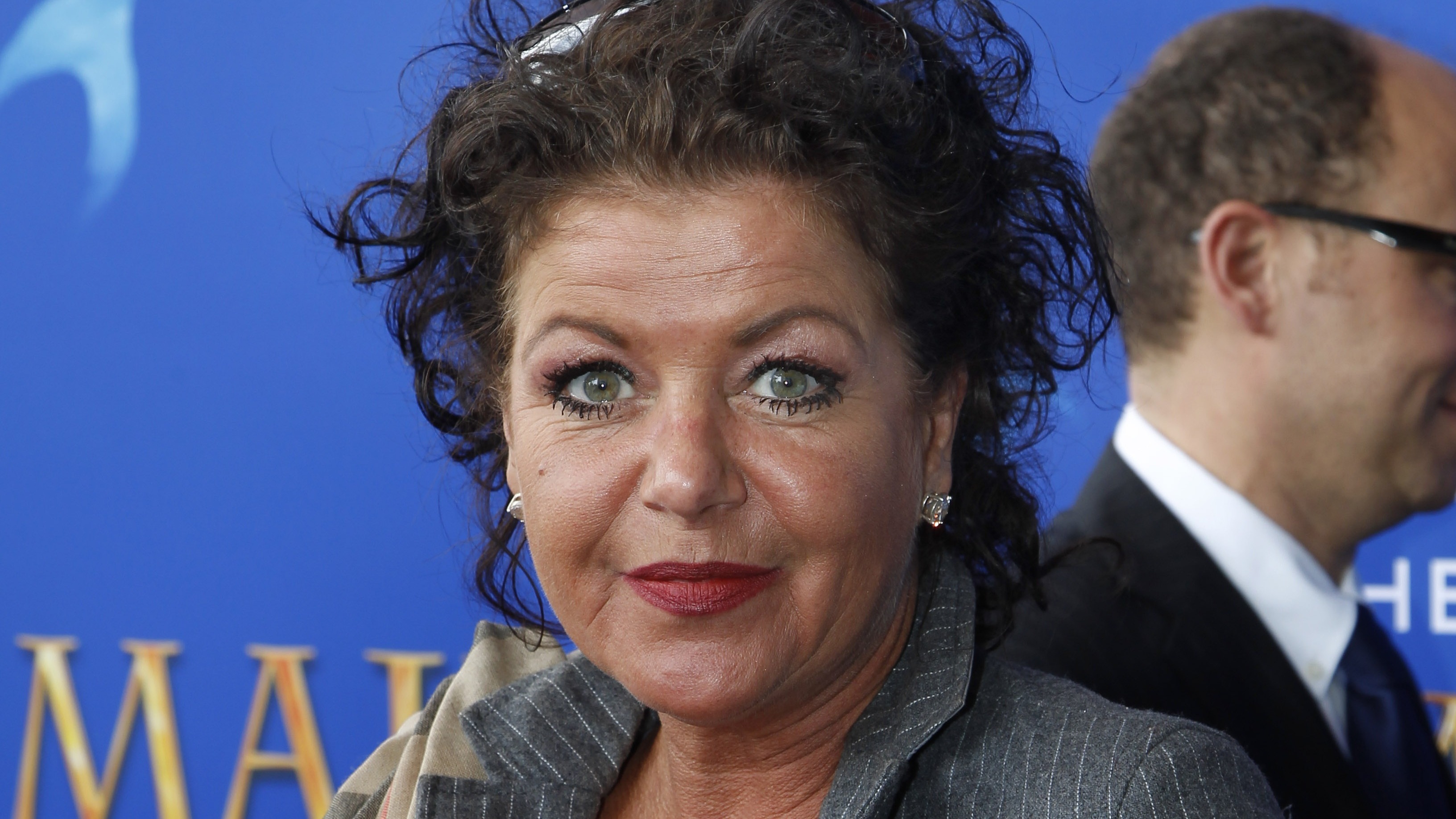 Kees & Co-actrice Esther Roord (61) na heftige periode overleden | Shownieuws