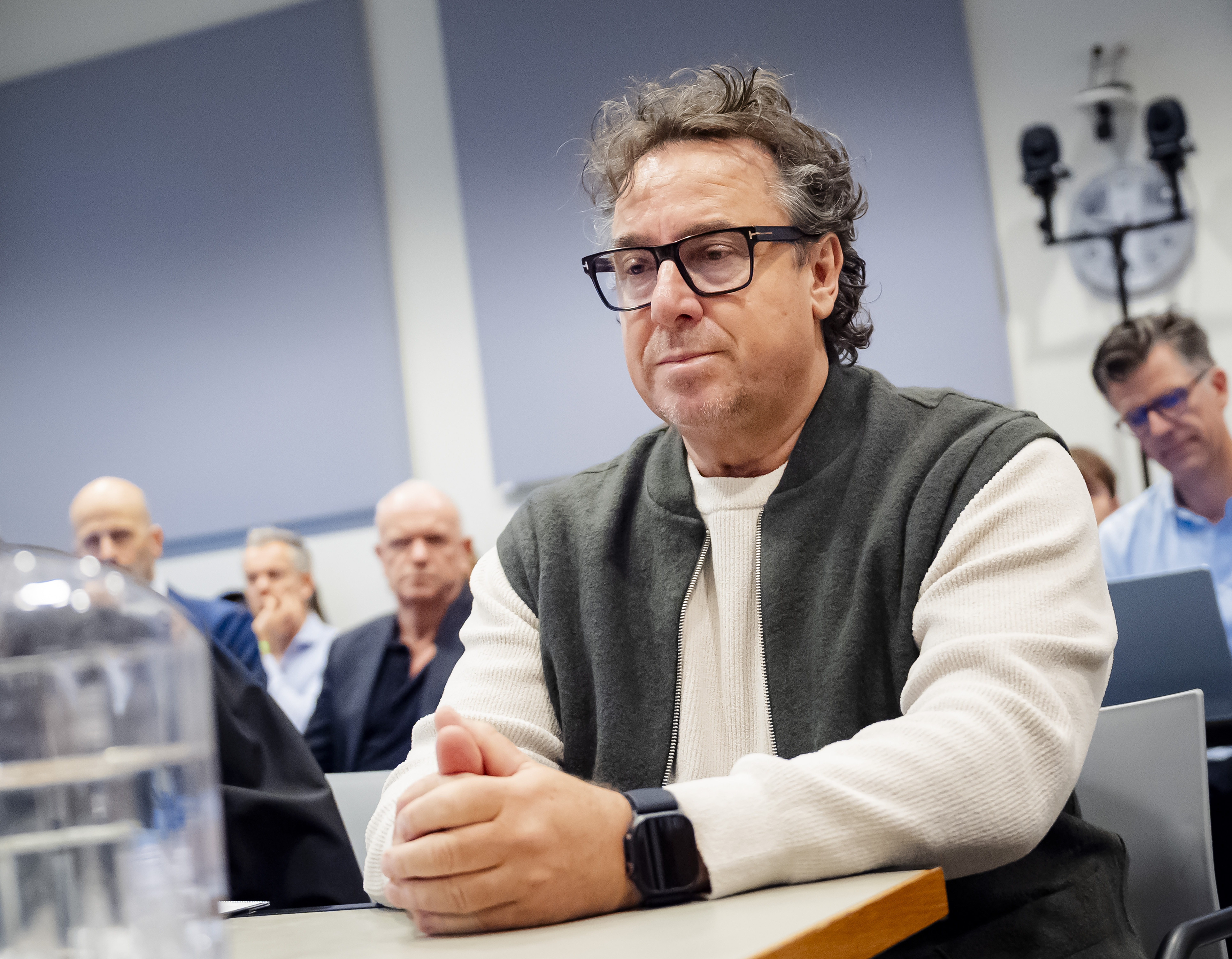 Opvallend app-verkeer tussen Marco Borsato en vermeend slachtoffer |  Shownieuws