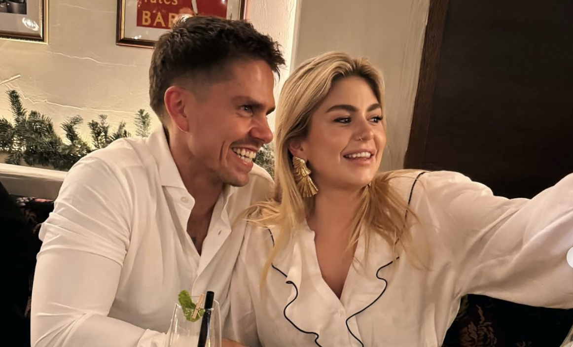 Roxeanne Hazes gaat voor intieme bruiloft, broer André is getuige |  Shownieuws