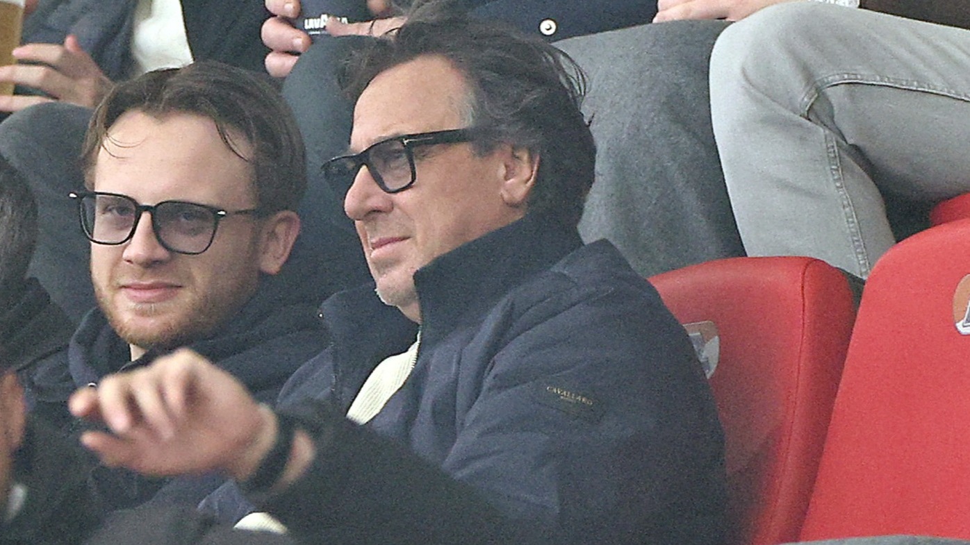 AZ-superfan Marco Borsato gedraaid bij bekerhuldiging | Shownieuws
