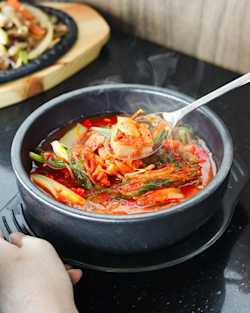 Delicious Kimchi-jjigae Special – Lunch Set for Just $13.90++!