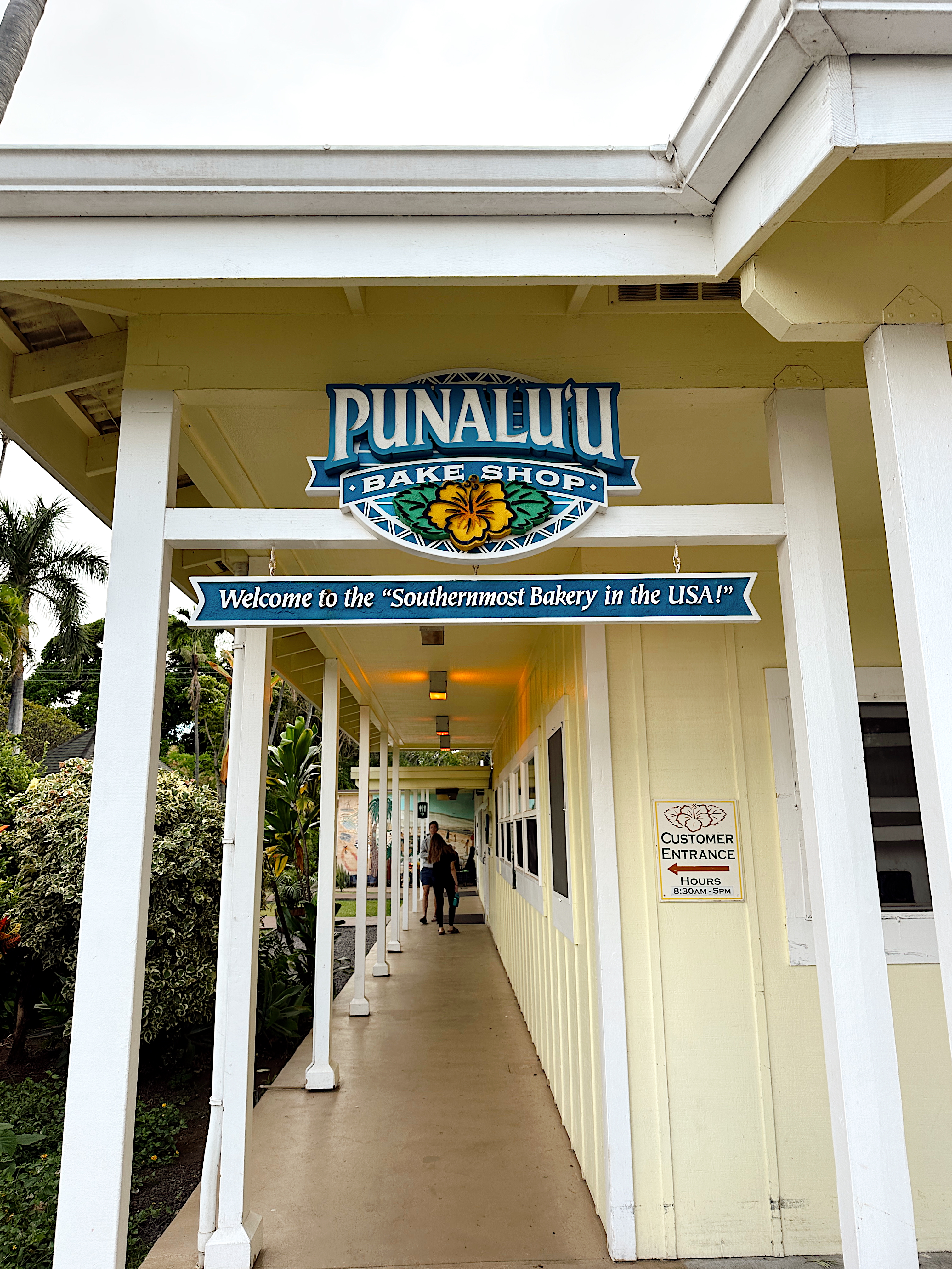 Bakery on the Kona to Hilo drive