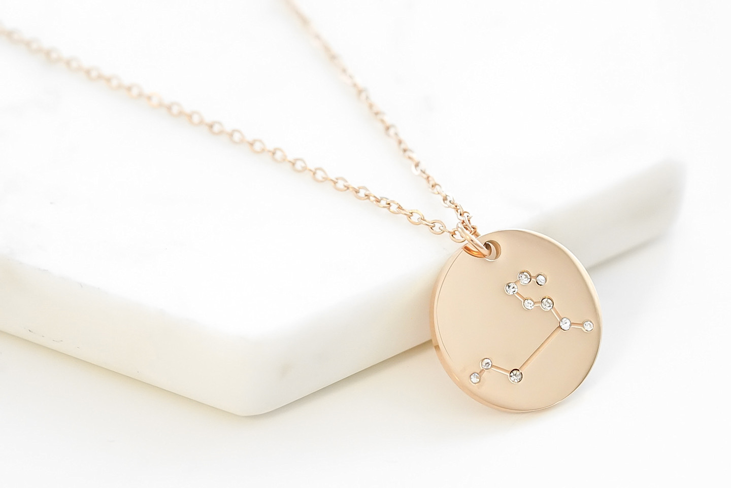 Rose gold deals leo necklace