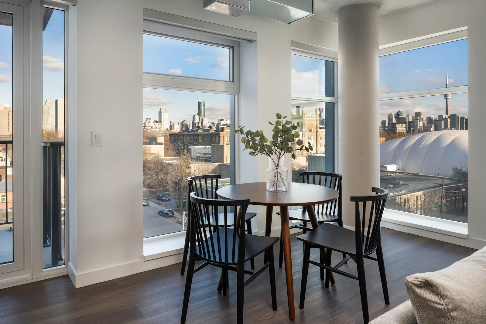 2 Bedroom, Dining Area