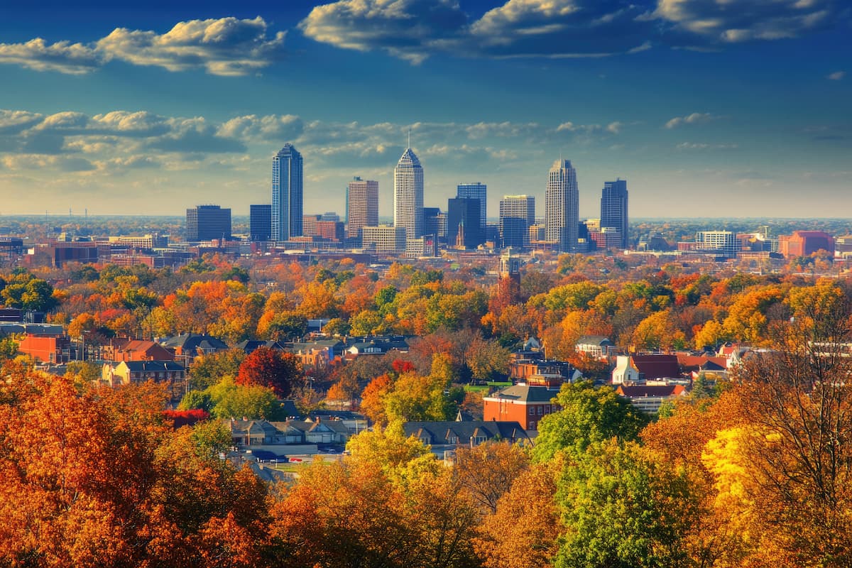Indianapolis-indiana-skyline-from-afar
