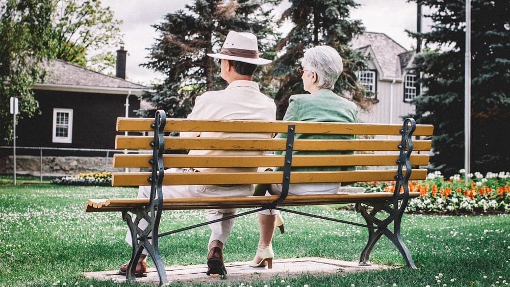 old-couple-sitting
