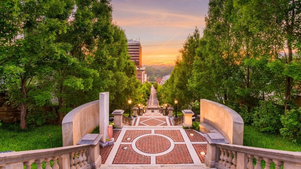 monument overlooking downtown cityscape in lynchburg, virginia