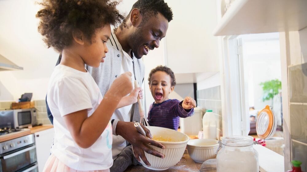 Super cute family cooking