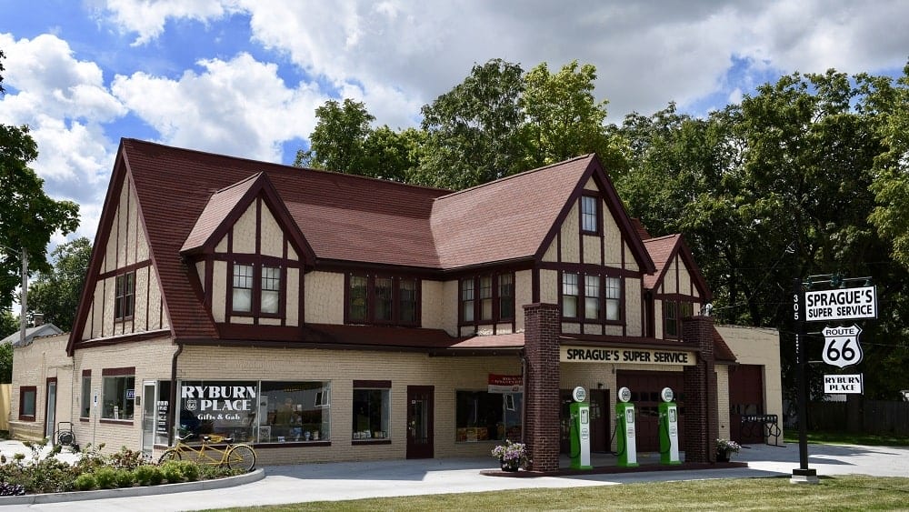 Independent gas station in Normal, IL.