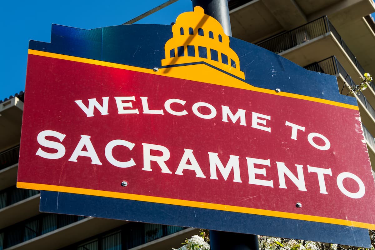sacramento-welcome-sign
