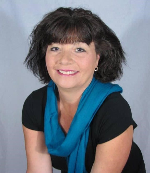 Head shot of Michele Schweppe.