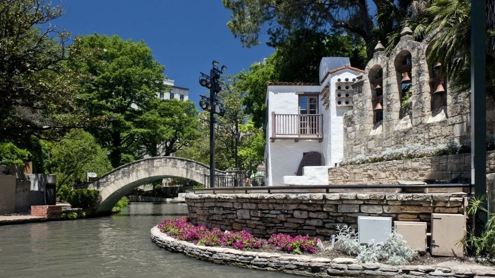 A view from the San Antonio Riverwalk.