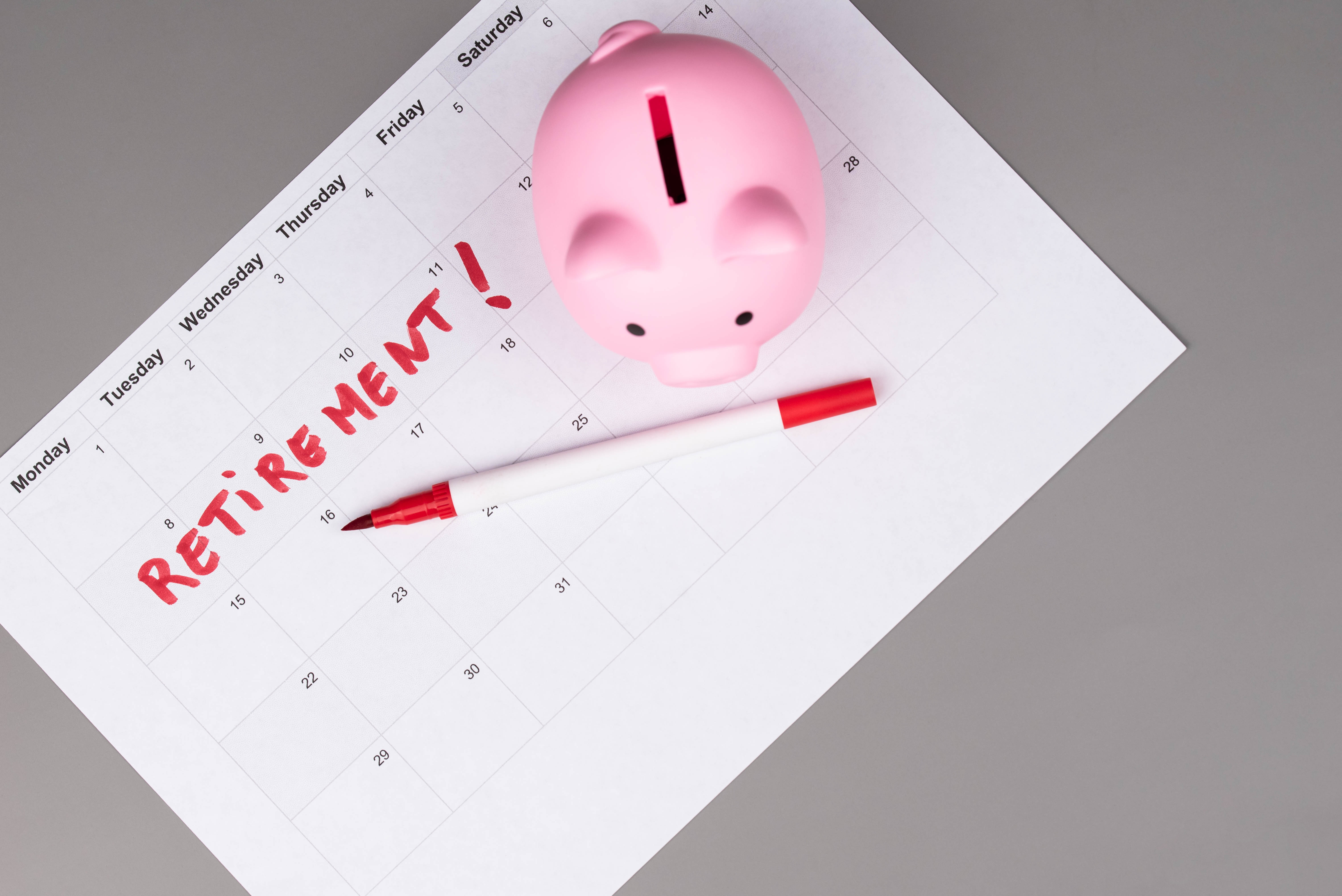 calendar-piggy-bank-retirement