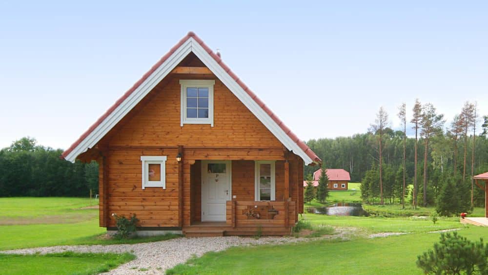 rustic-tiny-home-in-woods-illinios