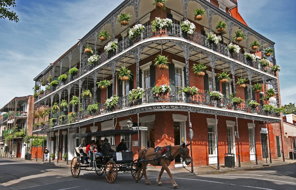 louisiana-french-quarter-carriage