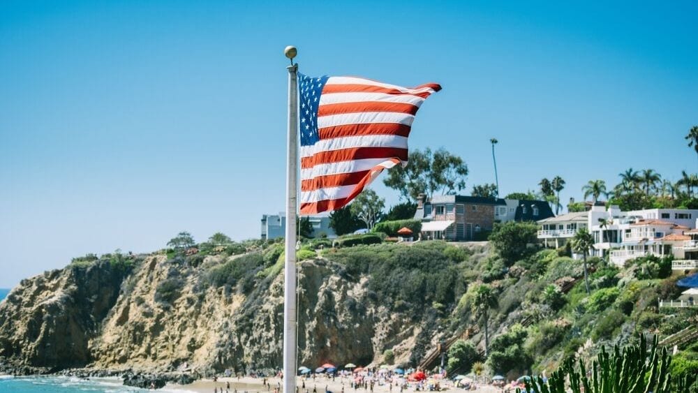 flag-on-beach