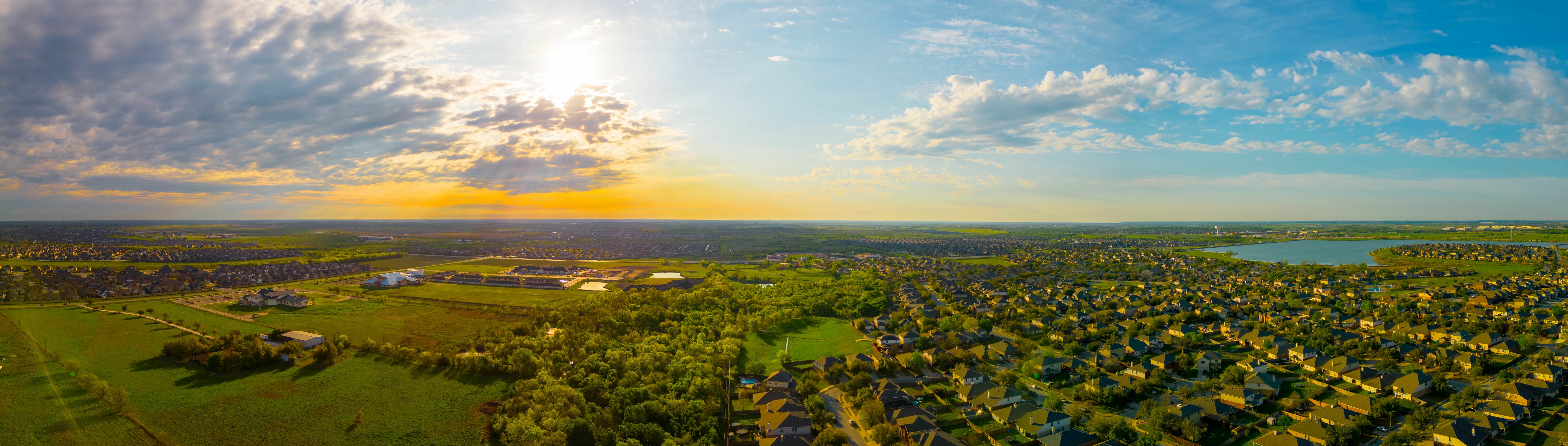 aerial view of neighborhood along Lake Pflugerville