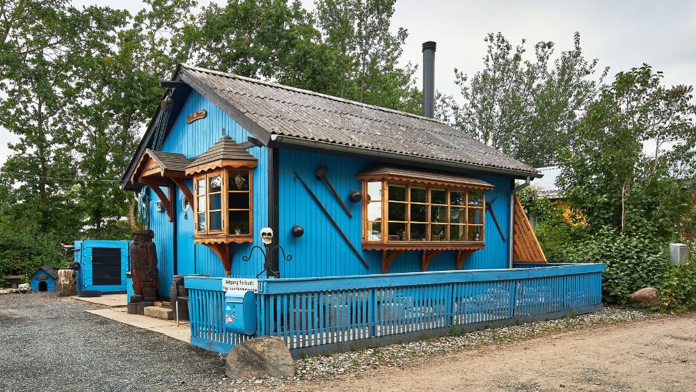 blue-tiny-home-louisiana