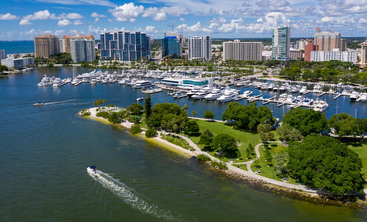 Sarasota-florida-skyline-marina