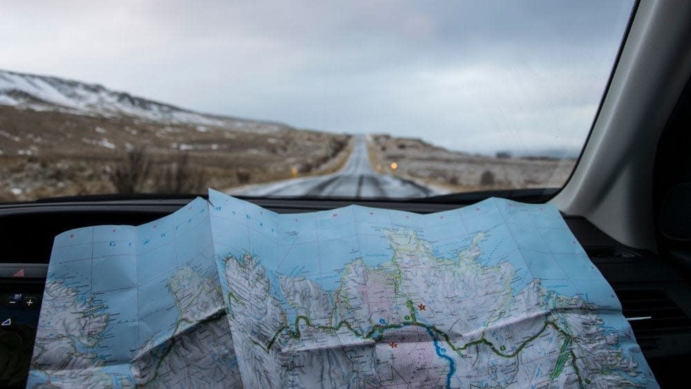 map-on-car-dash