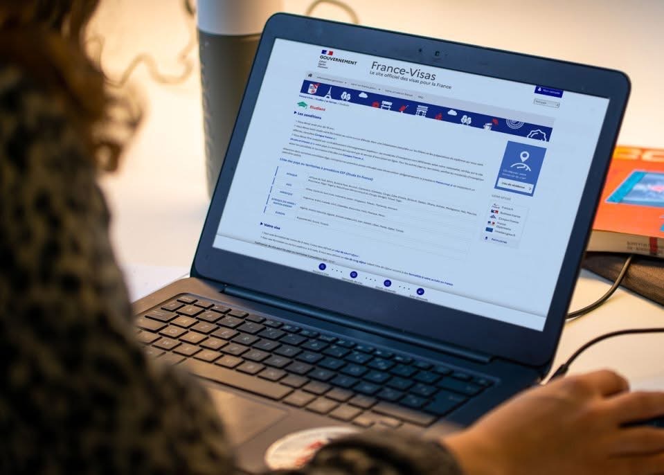 Modèle d'attestation d’hébergement pour visa étudiant