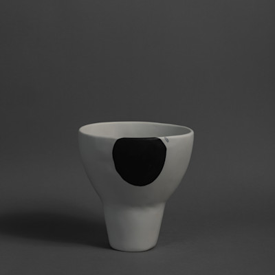 OFFERING VASE - CHALK WITH BLACK DOT