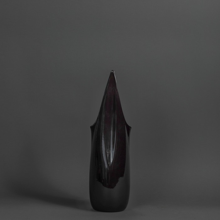 In Black Segar Design 443
