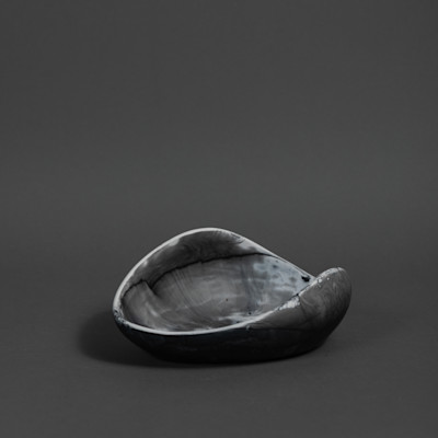 SMALL LEAF BOWL - BLACK MARBLE 