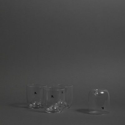 CAPSULE DRINKING GLASSES X 4