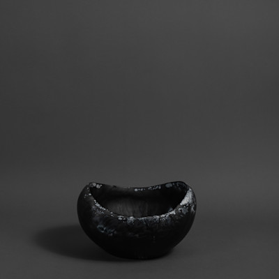 LARGE BEETLE BOWL - BLACK MARBLE