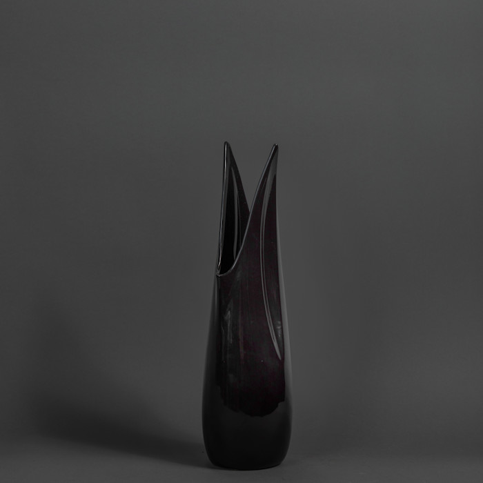 In Black Segar Design 445