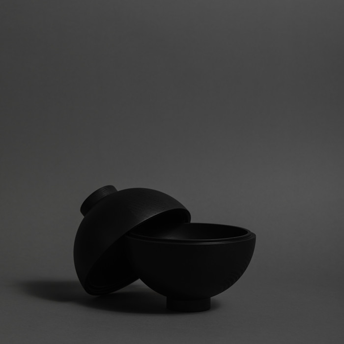 In Black Segar Design 155