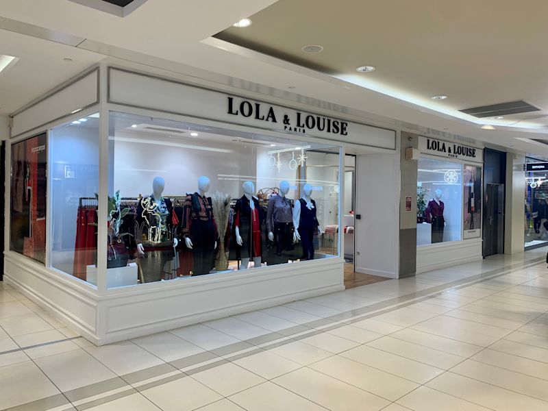 LOLA ET LOUISE