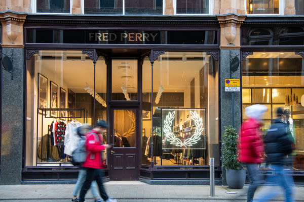 VL Fred perry store front 2019