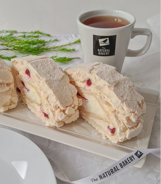 TNB Raspberry Roulade