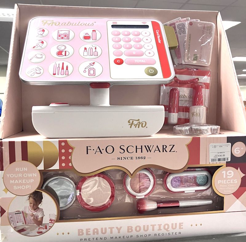 TKM FAO Schwartz Beauty Boutique €46.99