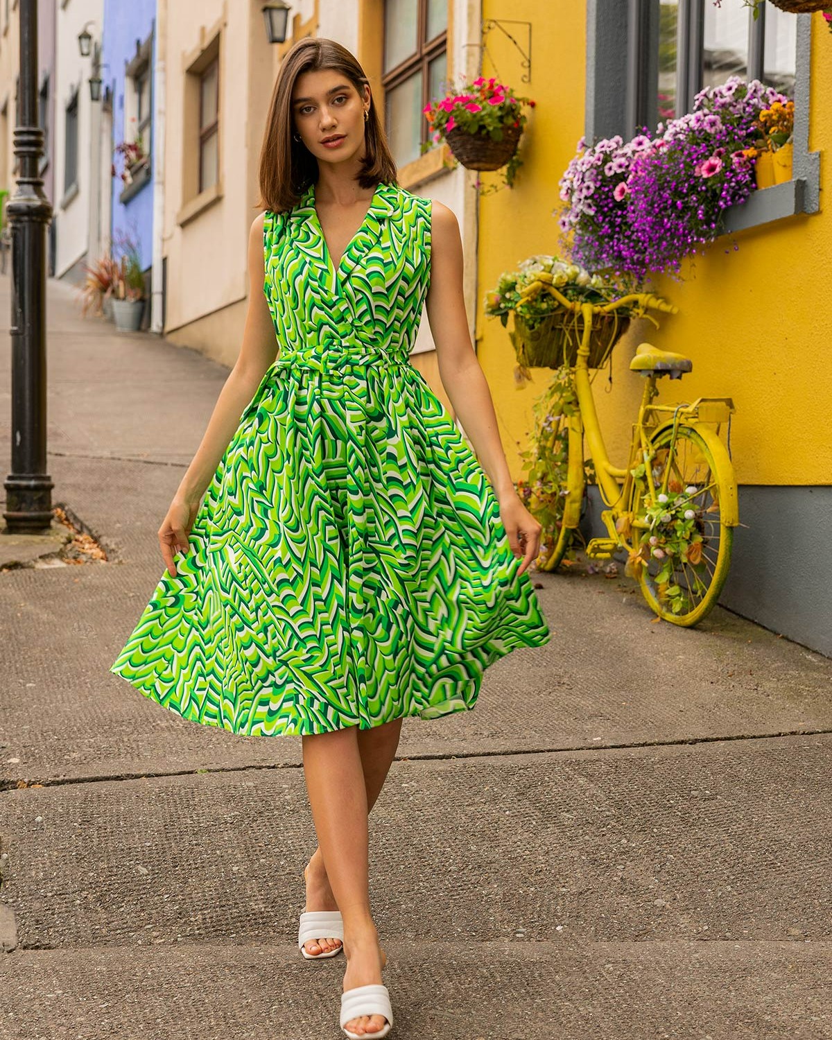 Green best sale summer outfits