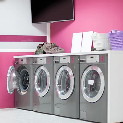 Comment laver les vêtements blancs et de couleur
