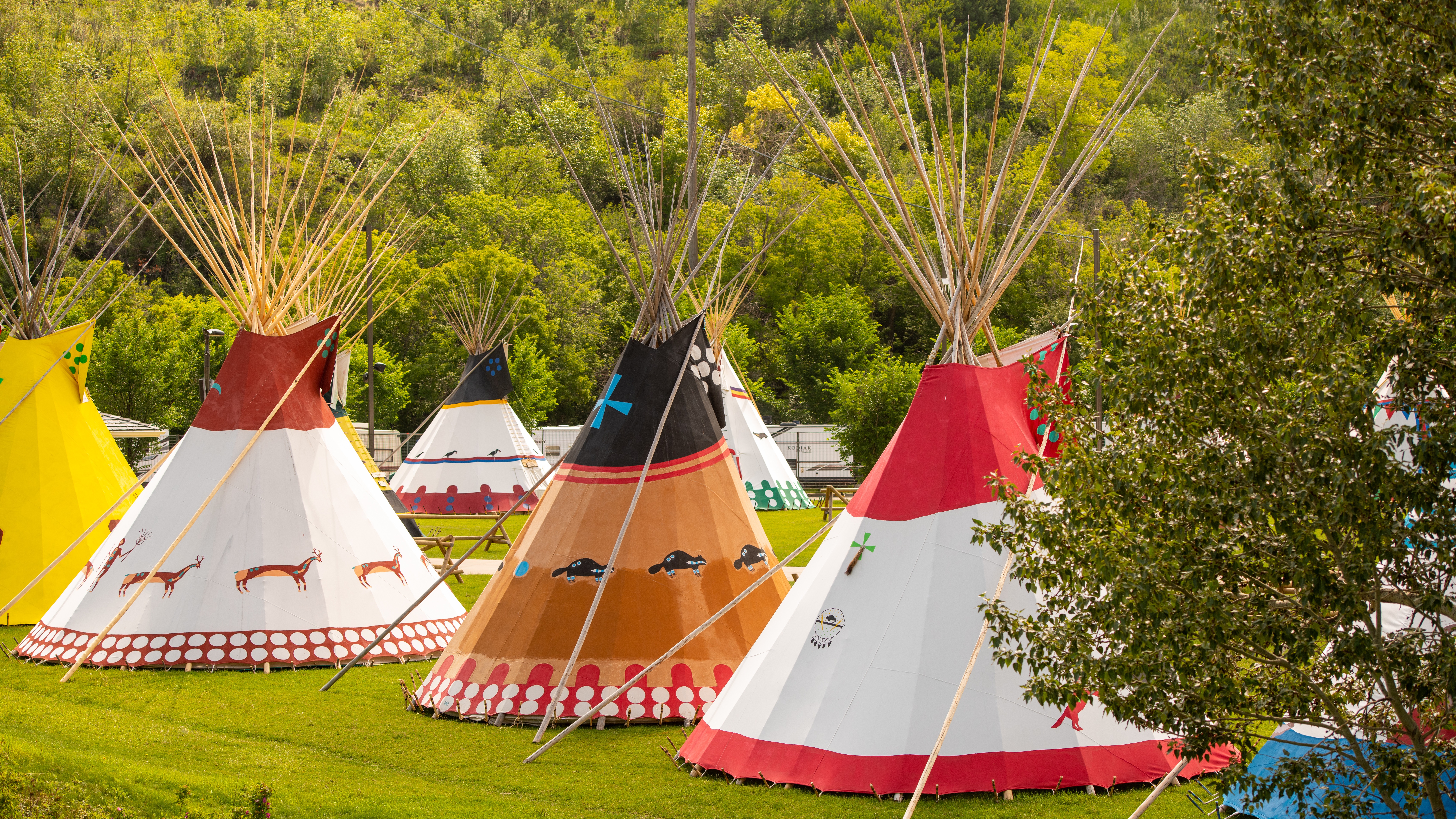 tipi raising