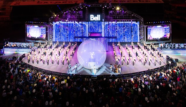 Bell Grandstand Show