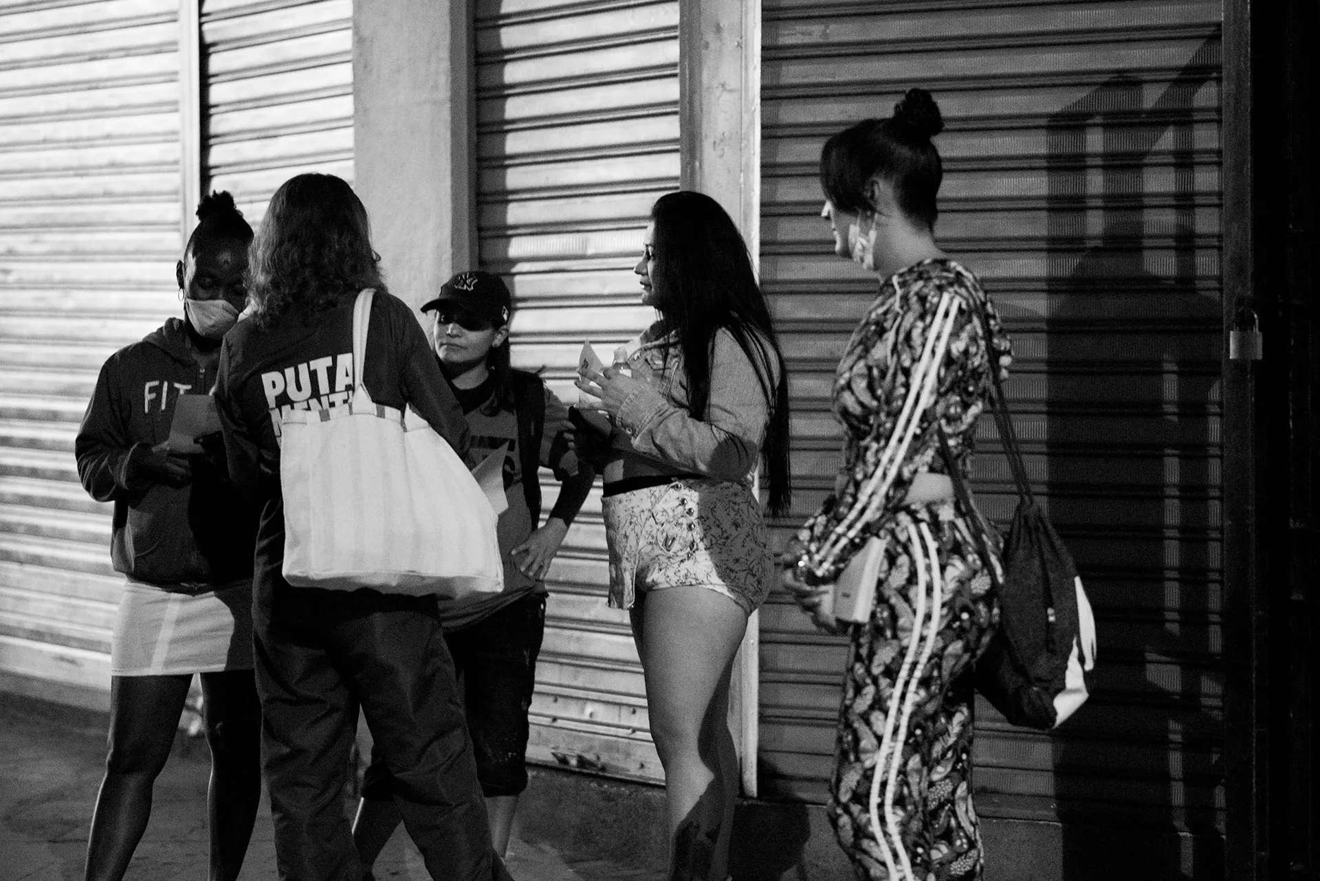 medellin_a_solas_kits_para_que_se_cuide_y_cuide_al_cliente_3