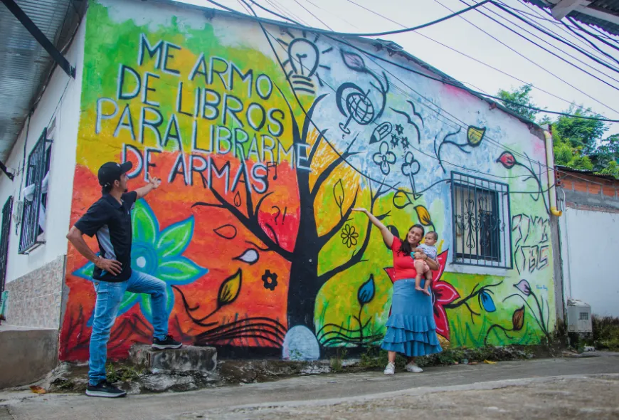 May-y-Lorena-cronicas-del-barrio-puerto-berrio-23