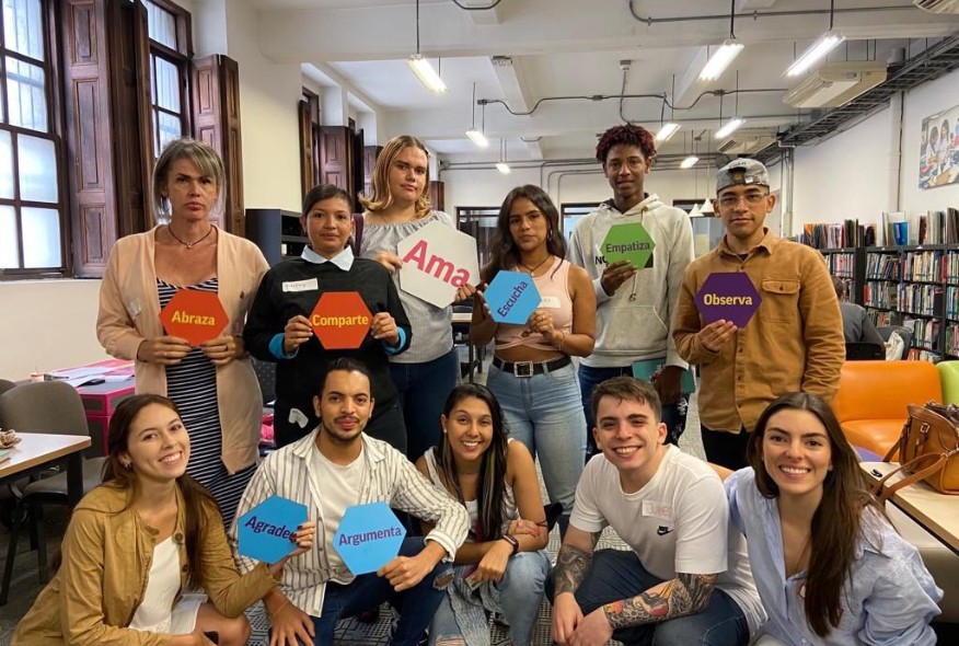 Construcción de paz Comfama mentora