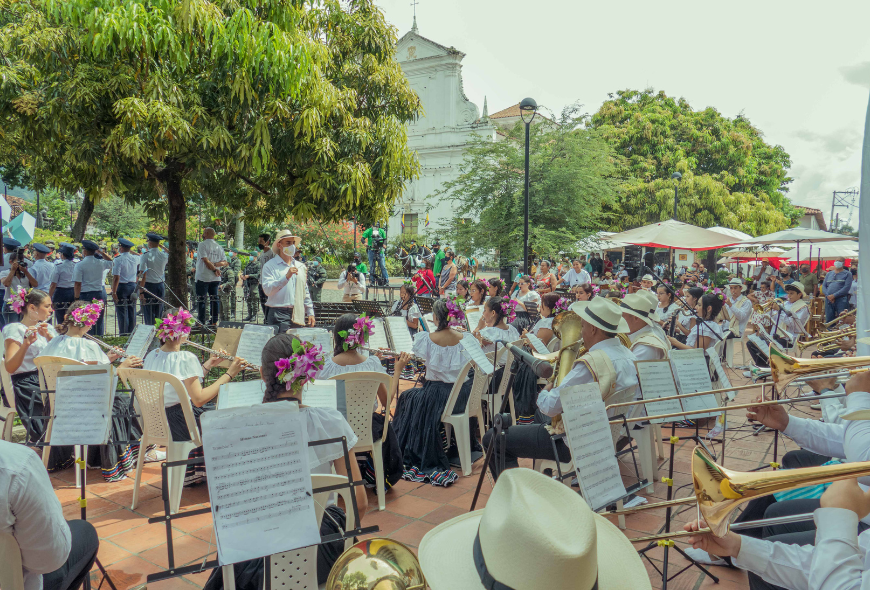 Escuela-de-musica-cronicas-del-barrio-santa-fe-de-antioquia-5