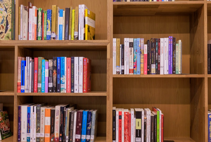 biblioteca_amaga