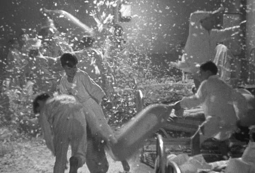Cinema Comfama > Películas Censuradas > Cero en conducta