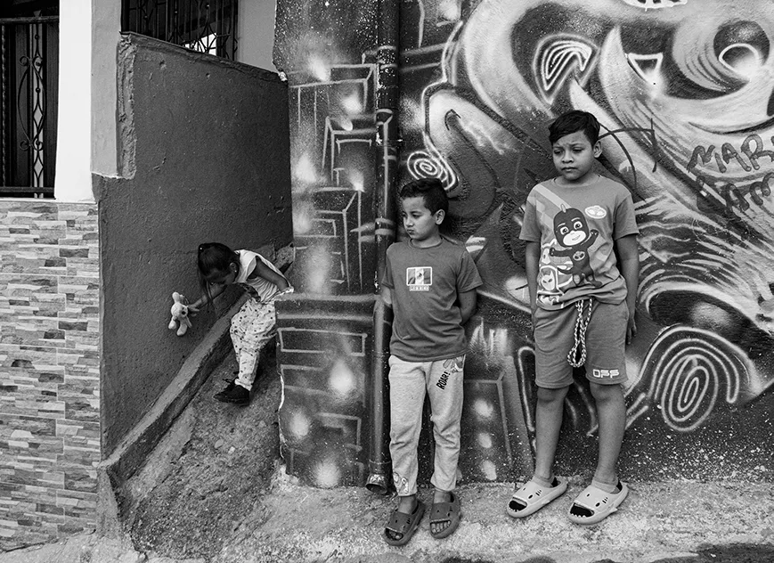 la cuadra-cronica-del-barrio-sara-zuluaga
