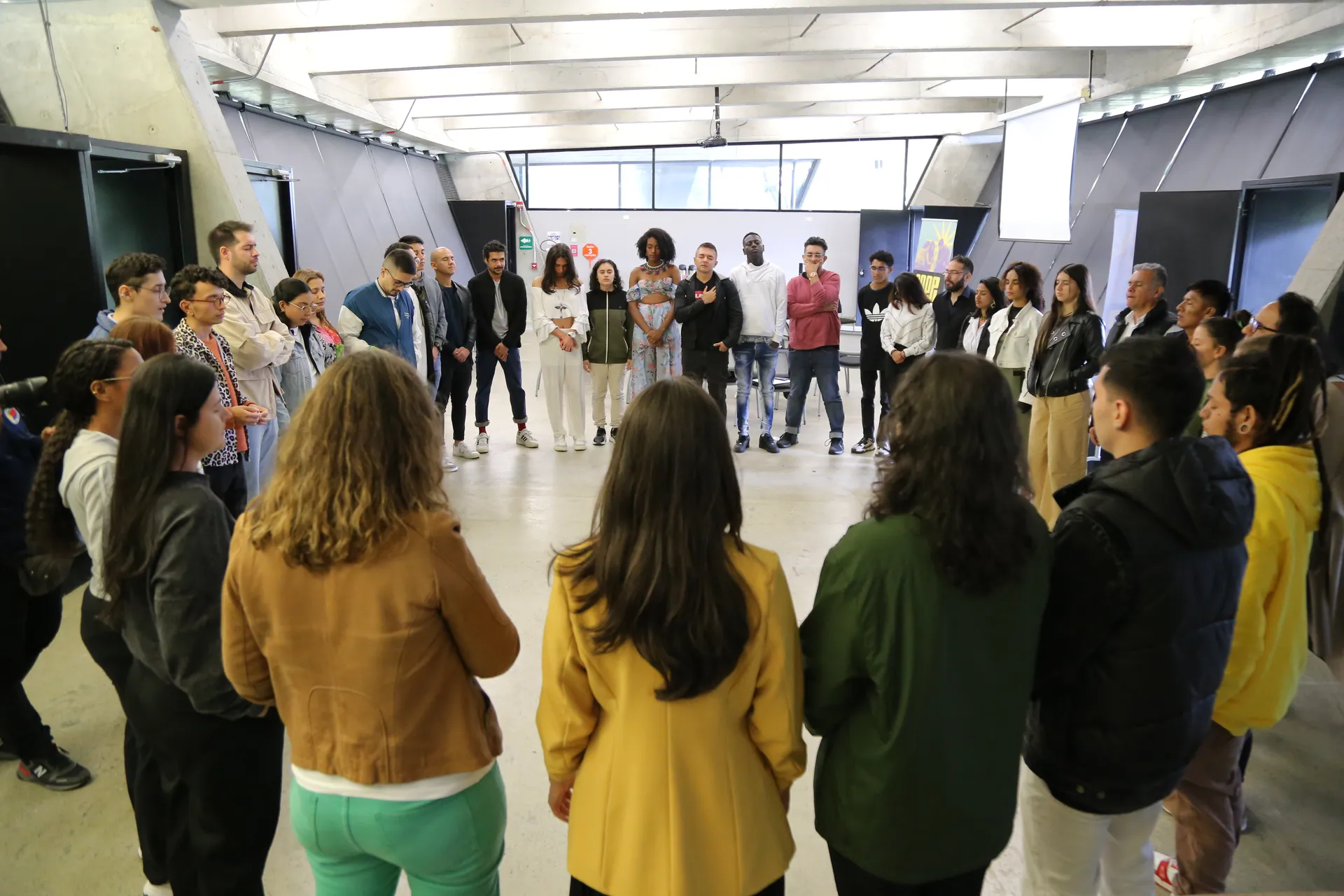 Galería > Escuela de liderazgo juvenil 3