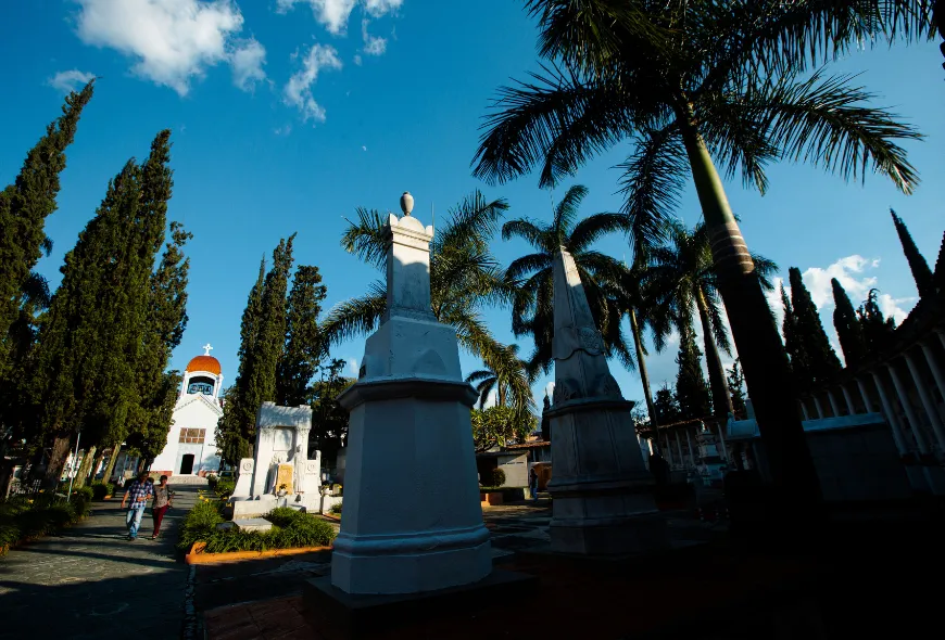 Museo-Cementerio-San-Pedro-cronicas-del-barrio-2