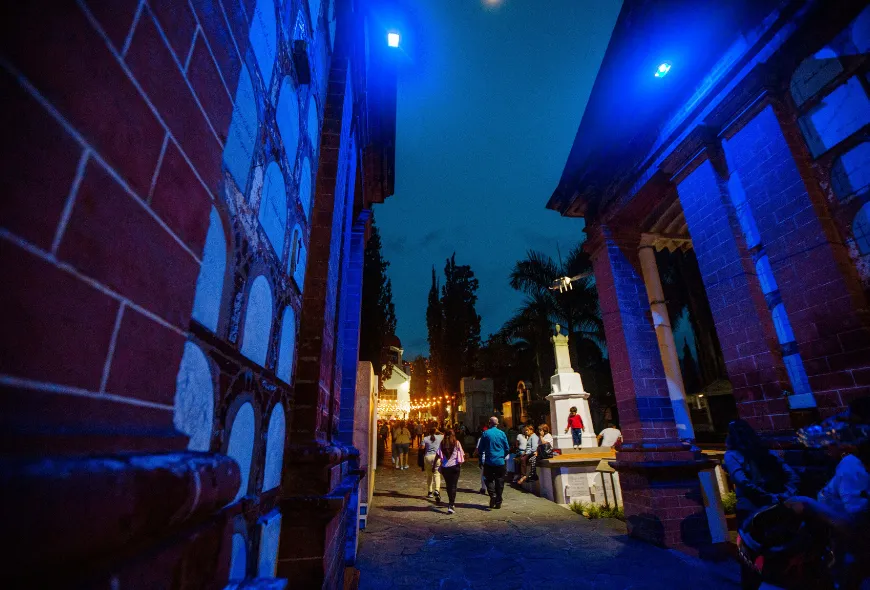 Museo-Cementerio-San-Pedro-cronicas-del-barrio-11
